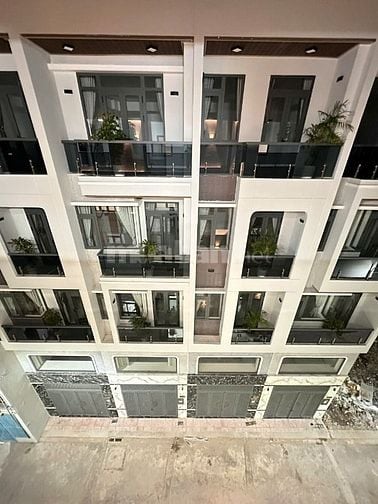 Nhà ngang 13m hiếm - đường CHiến Lược Bình Tân