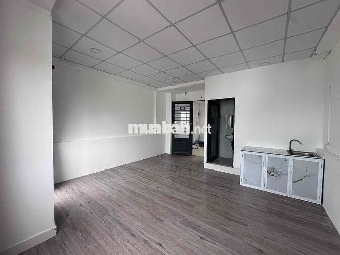 Chính Chủ Cho Thuê Nhà 7PN Làm CHDV Đang Sơn Sửa Phòng , HTro giá tốt