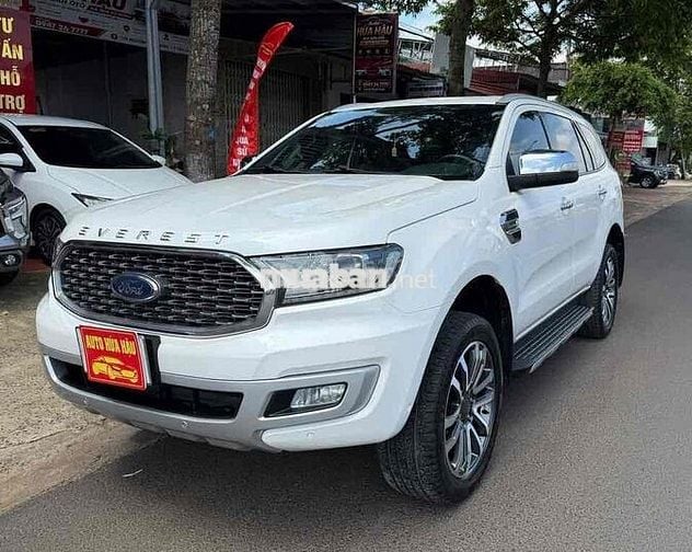 Ford Everest Titanium 2 cầu 4x4 2022 Trắng