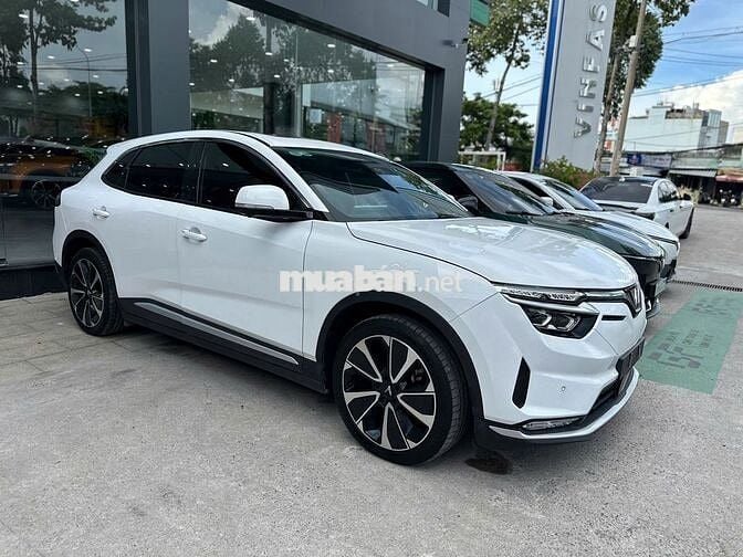 Vinfast VF8 Plus 2023 Trắng CHÍNH HÃNG