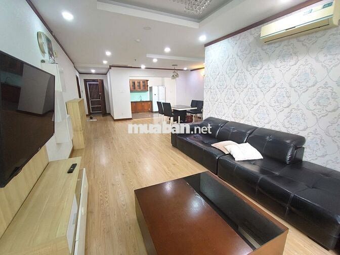 Cho thuê căn hộ Giai Việt Q.8 3PN 2WC full Nội thất