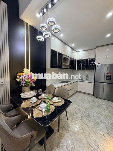 BÁN NHÀ 3 TẦNG KIỆT Ô TÔ NGUYỄN CHÁN - CÁCH BIỂN CHỈ 100M
