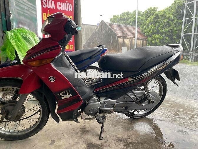 Yamaha Taurus SR đỏ
