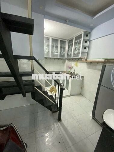 Bán nhà sạch thoáng hẻm Nguyễn Cư Trinh P. Nguyễn Cư Trinh Q1