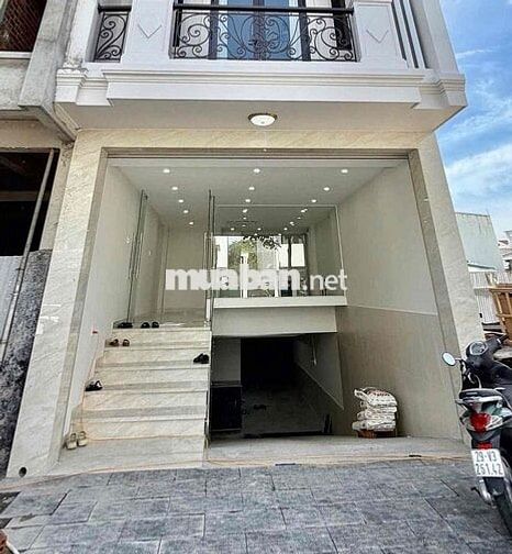 Cho thuê mặt bằng tầng trệt mặt tiền đường Thích Quảng Đức, Hà Quang 1
