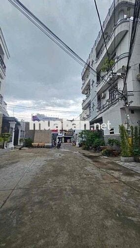 Đất thổ cư gần ngã ba Hoàng Diệu 2