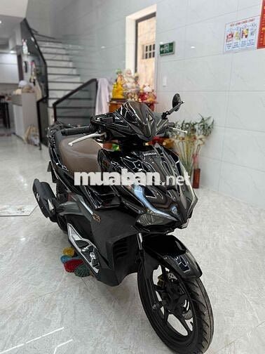 Honda Air Blade 150 ABS Đen bóng Tự động