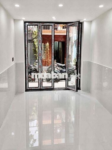 🏡 Nhà Quận 1 - gần cầu Nguyễn Văn Cừ - hẻm thẳng - đất vuông - 3 tầng