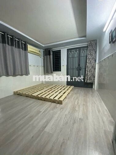 Bán nhà sạch thoáng hẻm Nguyễn Cư Trinh P. Nguyễn Cư Trinh Q1