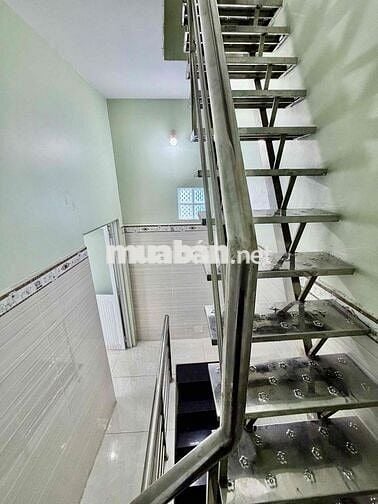 Nhà Mới 2Máy Lạnh 3x7m 2Lầu ST (2PN 2WC) Hẻm 2,5m. Tân Hoà Đông