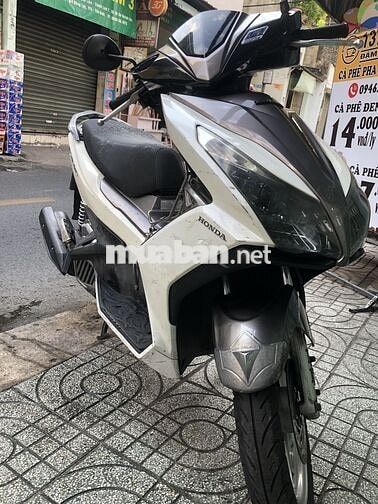 Honda Air Blade 125 Trắng