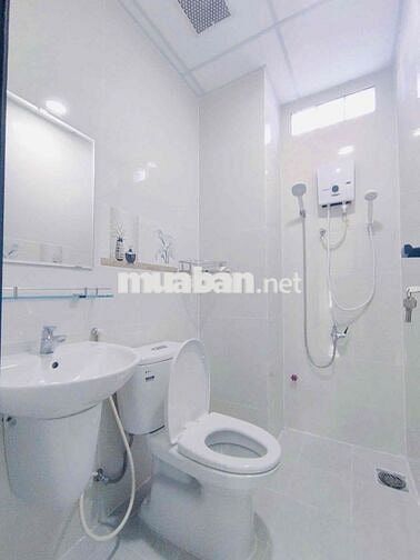 Cho thuê phòng 35m2 ban công ngay Nơ Trang Long gần chợ Bà Chiểu, Q1