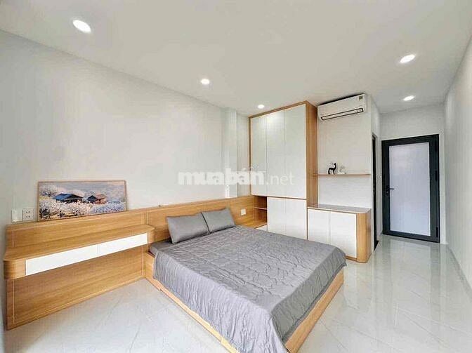 📌CĂN HỘ NGAY METRO VĂN THÁNH , STUDIO BAN CÔNG - THANG MÁY , GẦN Q.1