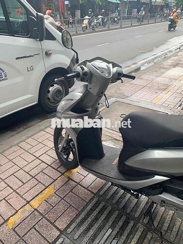 Honda Vision Bạc bstp cầm đồ thanh lý