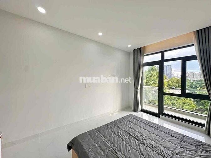 📌CĂN HỘ NGAY METRO VĂN THÁNH , STUDIO BAN CÔNG - THANG MÁY , GẦN Q.1
