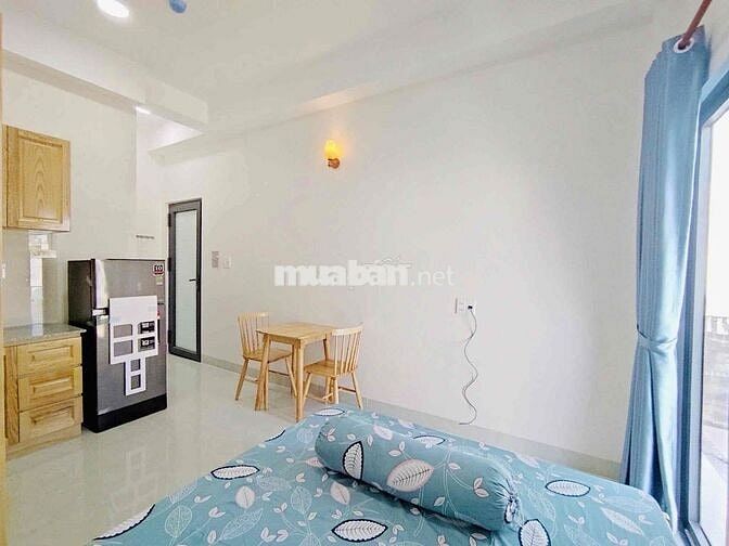 Cho thuê phòng 35m2 ban công ngay Nơ Trang Long gần chợ Bà Chiểu, Q1