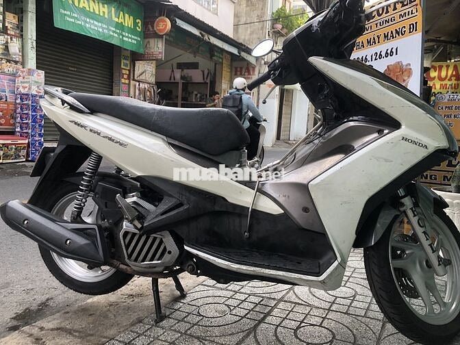 Honda Air Blade 125 Trắng
