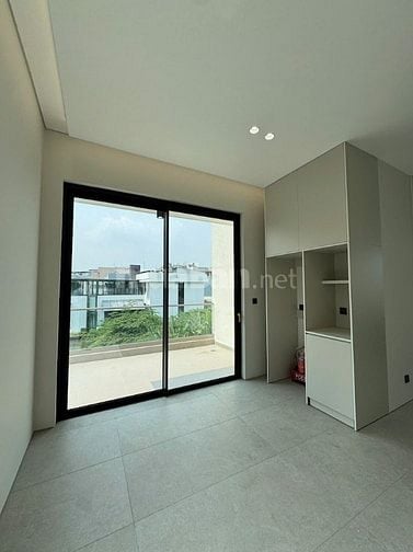 Cho thuê nhà nguyên căn tại Thảo Điền, 200m², 3 tầng, 4PN, giá 118tr/t