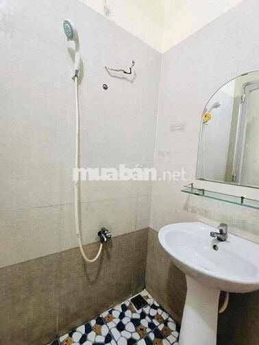 NHÀ TX22 GẦN CHỢ MINH PHÁT. 2PN. SÂN RỘNG