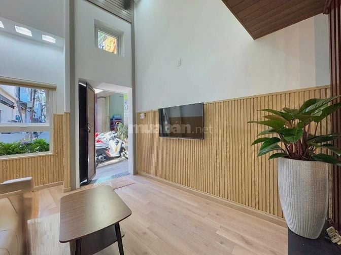 Bán nhà kiệt lớn 3,5 m, cách mặt tiền Hàm nghi  15m