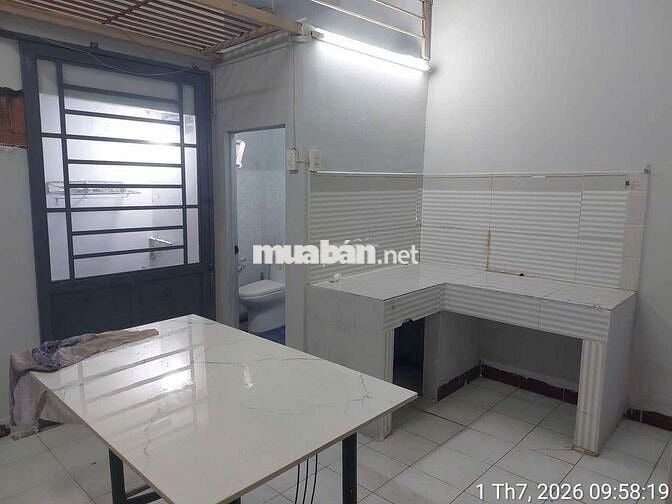 Cho ở lâu dài không lên tiền nhà