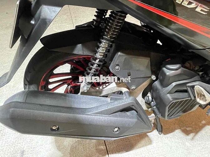 Honda Air Blade Mắt cú 2014 Đỏ đen 25.000 km