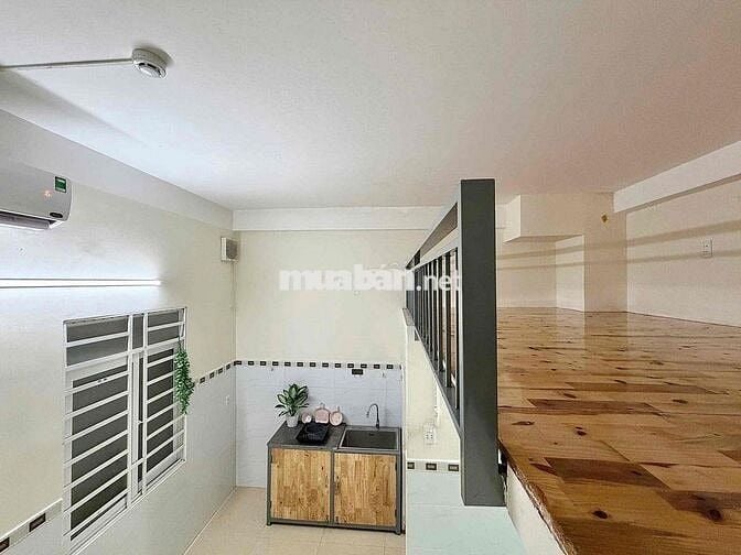 PHÒNG GÁC MÁY LẠNH - THANG MÁY HẦM XE - GẦN ETOWN