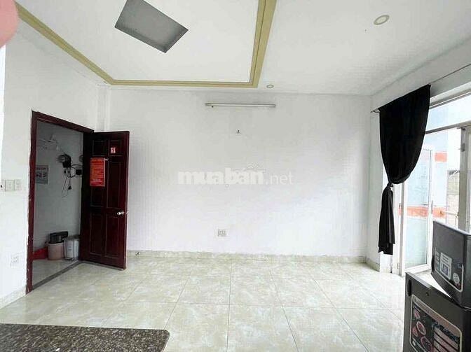 BANCOL RIÊNG GIÁ HỜI cách Aeon TP của 5p chạy xe