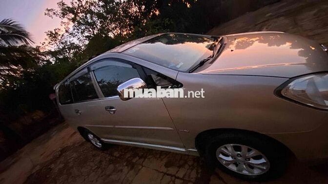 Toyota Innova 7 chỗ 207