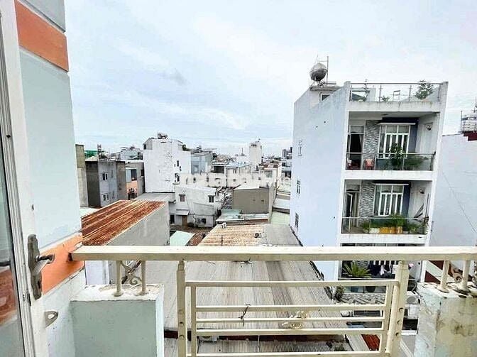 BANCOL RIÊNG GIÁ HỜI cách Aeon TP của 5p chạy xe