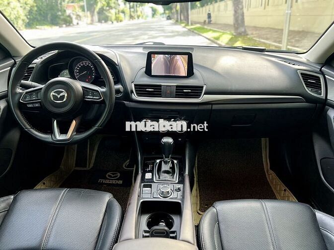 ❤️ Mazda 3 2020, bản Luxury 25.000 Km