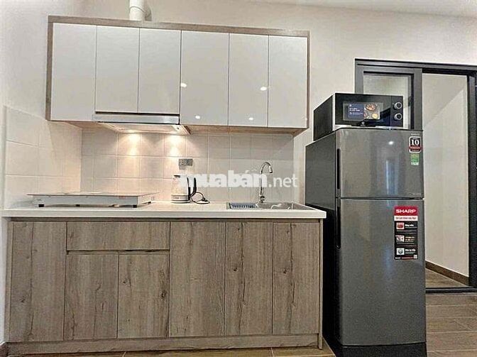 Cho thuê căn hộ dịch vụ 1 phòng ngủ full nội thất ban công máy giặt.
