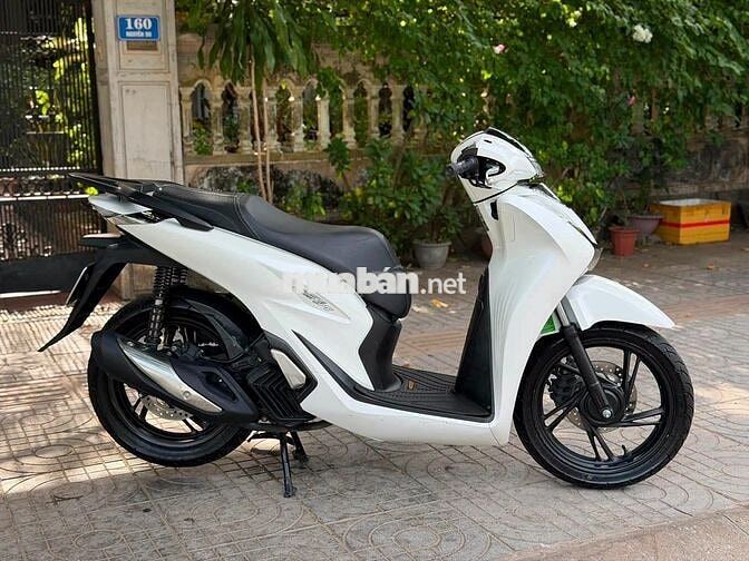 Honda SH 2020 Trắng Siêu Mới Máy Rin Chạy Em