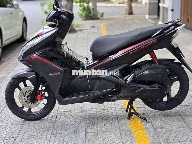 Honda Air Blade Đen mù sport
