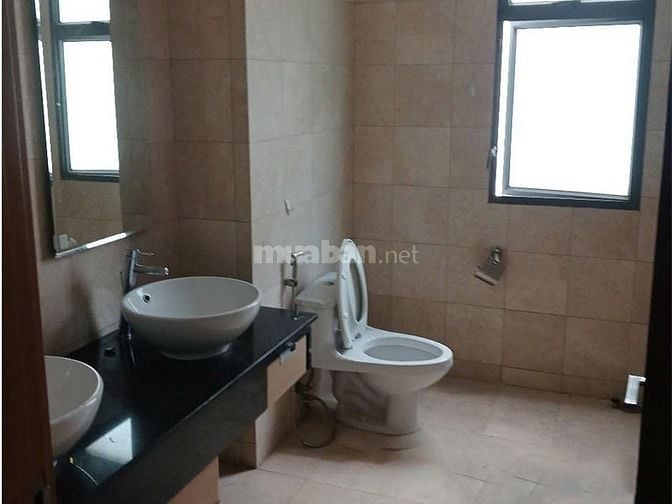 Cho thuê biệt thự Riviera An Phú, 300m2 đất, 3 tầng, 4PN + 4WC, 2 bếp