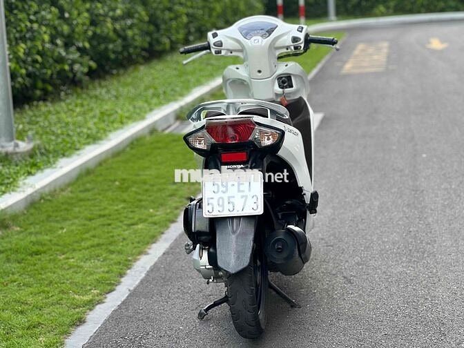 Honda Vision 2016 Trắng Nâu BSTP 9Chủ Công Chứng