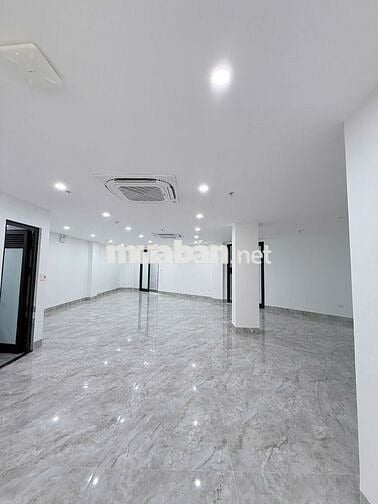 MBKD tại đường lớn Phú Diễn, sàn 160m2, mặt tiền 6m