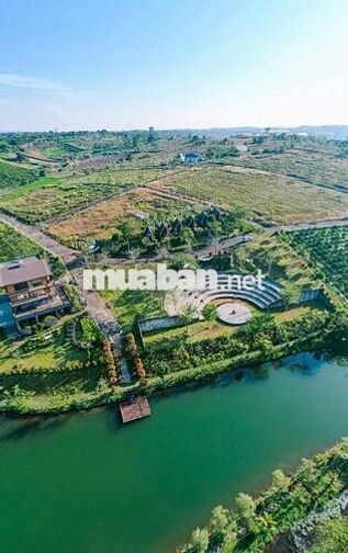 chính chủ bán 200m2 đất view hồ trung tâm bảo lộc giá ngộp