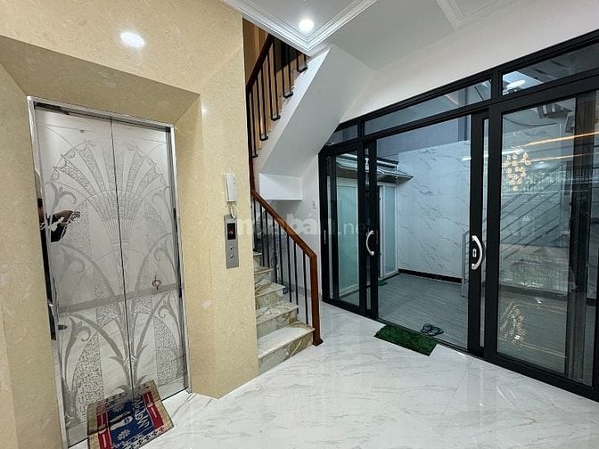 C.thuê Hầm,4L,ST,t.máy(DTSD:400m2)full NTCC-Đ/C:666/64/12 Ba Tháng Hai