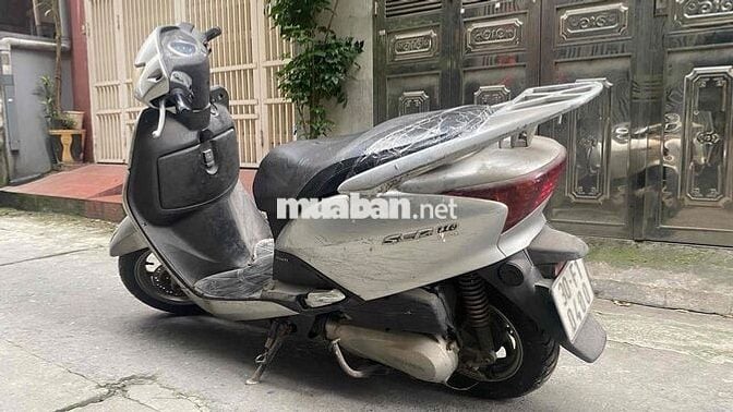 Honda SCR Lead Fi chính chủ từ mới 30F1 0400 3,9tr