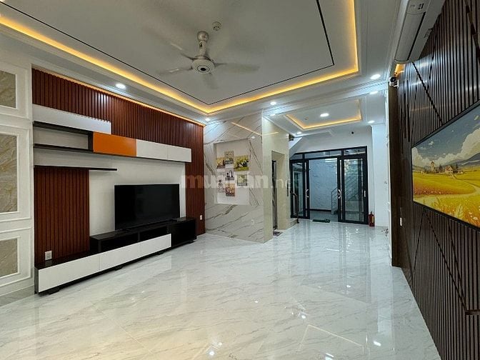 C.thuê Hầm,4L,ST,t.máy(DTSD:400m2)full NTCC-Đ/C:666/64/12 Ba Tháng Hai