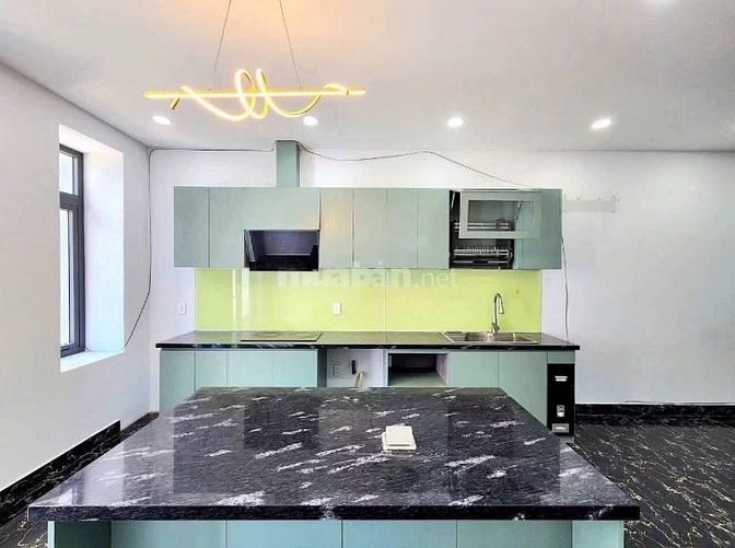 Hạ giá bán nhanh nhà mặt tiền đang cho thuê 25tr/tháng. Giao nhà ngay