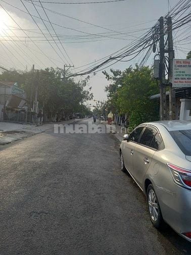 CHO THUÊ NHÀ, KINH DOANH, CÓ SÂN ĐẬU XE HƠI, ĐƯỜNG RỘNG, CÓ VƯỜN