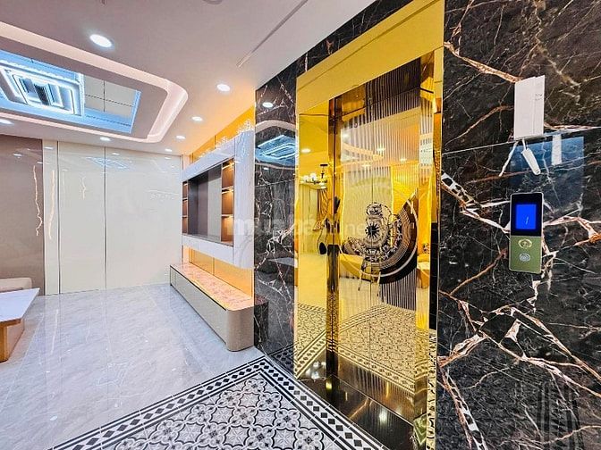 Bán nhà 5 tầng HXH thang máy Thích Quảng Đức, P5. Sân bay, ngã tư PN.