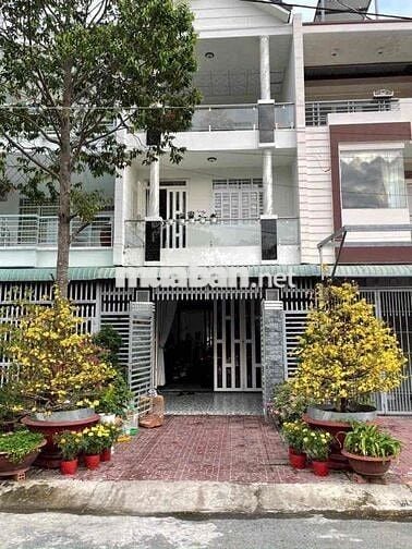 Nhà trệt 2lầu 5x25m 04phòng sẵn 02máy lanh KDC 586 phù hợp VPCTY