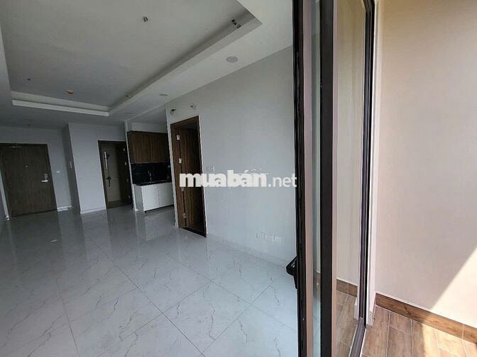 Cần bán căn hộ 70m2 rộng thoáng sẵn sổ, giao nhà ngay