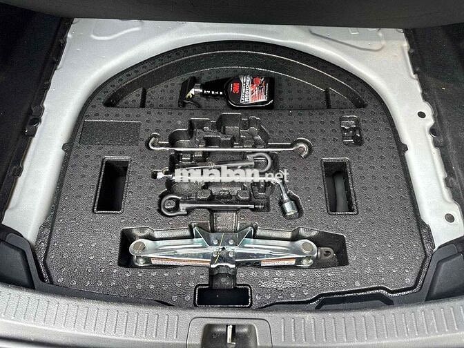 Toyota Altis 1.8V 2023 Trắng Tự động