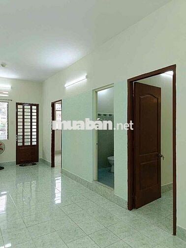 Q 10 bán c/c Nguyễn Kim sổ hồng 49m2 2 pn  giá 2 tỷ 7