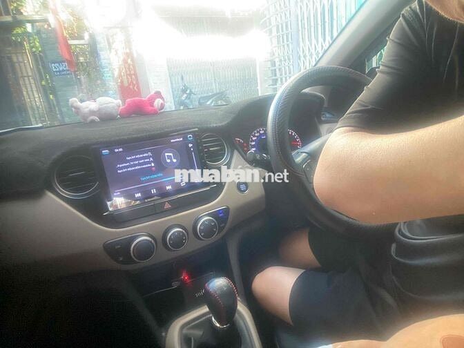 Hyundai i10 44000 km màu Đỏ