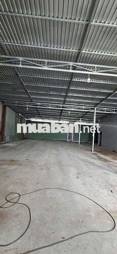 kho xưởng cho thuê DT 700m giá 30tr Xuân Thới thượng hóc môn